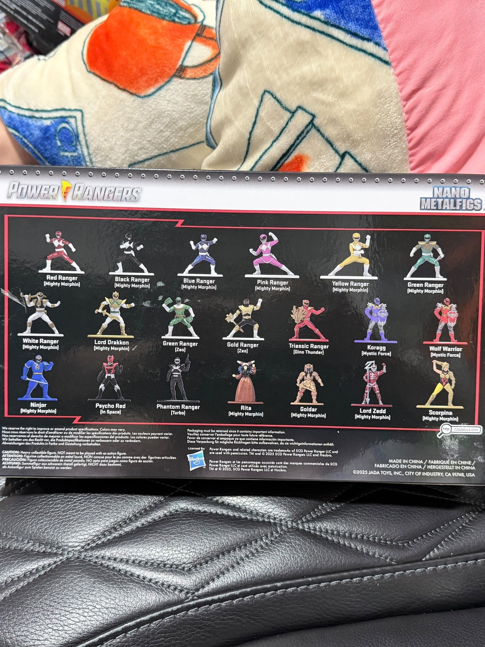 Power Ranger Mini Figure Set - Assorted Colors - Picture 2 of 2